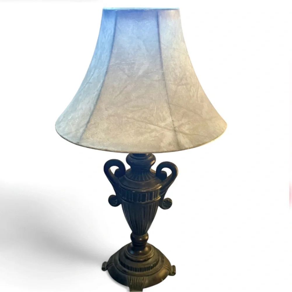 Vintage Table Top Lamp - Picture 2 of 16